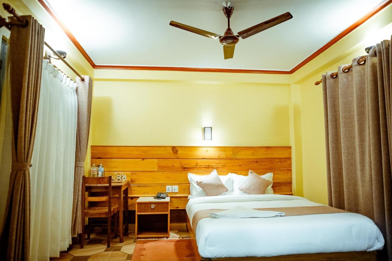 Paradise Boutique Hotel Покхара Экстерьер фото